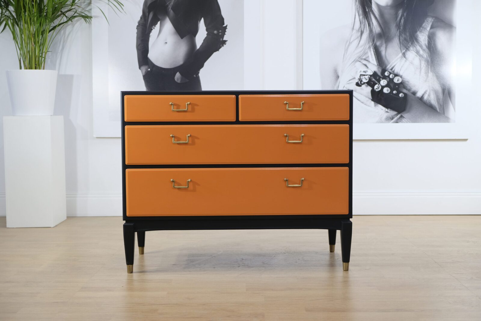 till-salu-swedish-modern-hermes SWEDISH MODERN BYRÅ - HERMÉS - Säljes