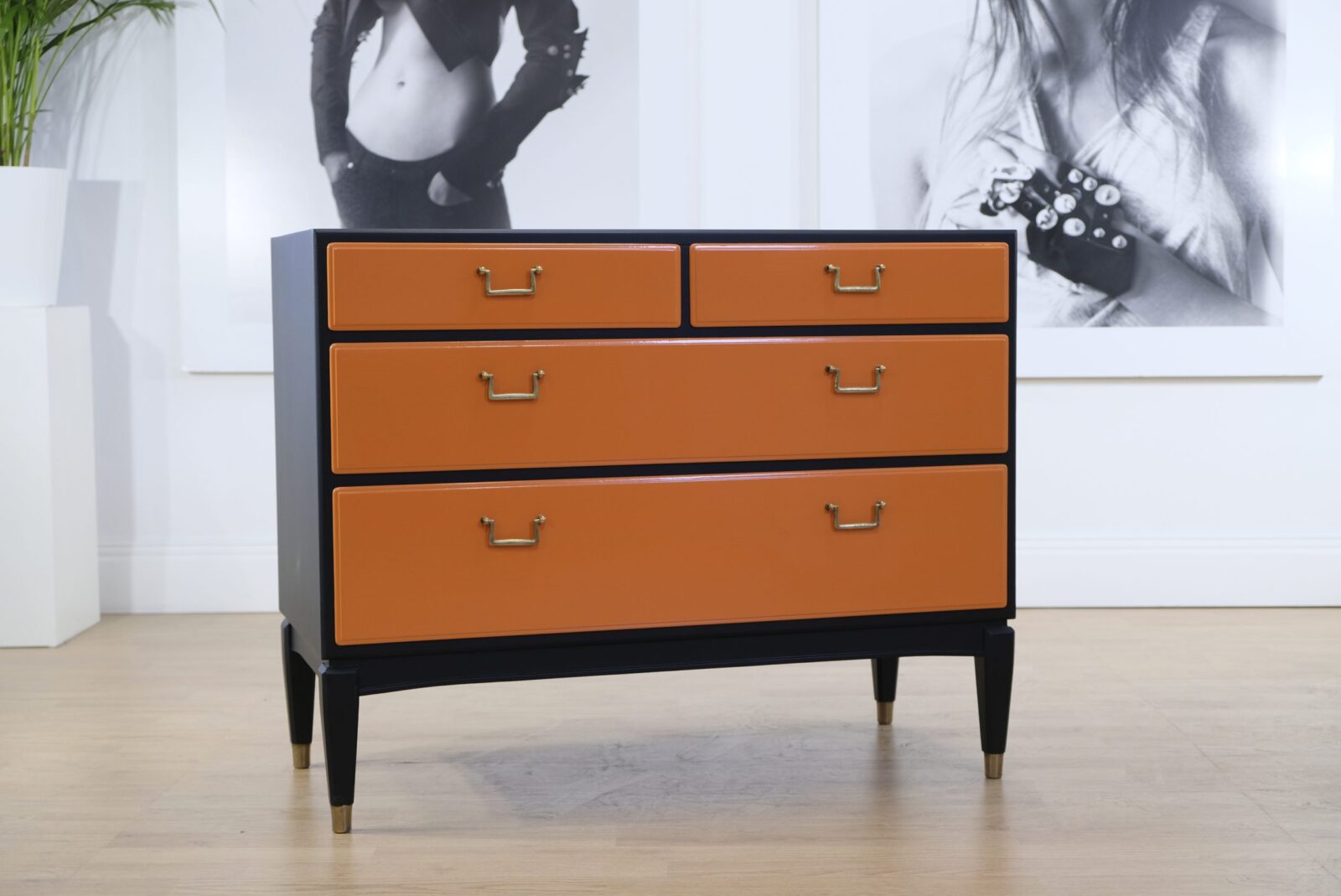 till-salu-swedish-modern-hermes.1 SWEDISH MODERN BYRÅ - HERMÉS - Säljes