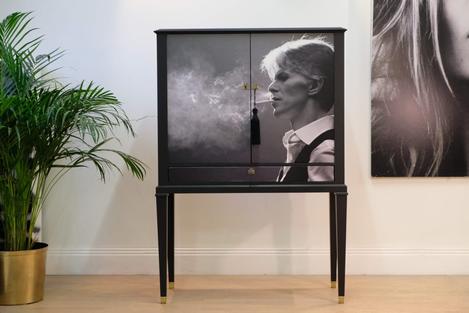 barskap-911.1 Barskåp Gustavianskt ca 1960 - Bar Cabinet