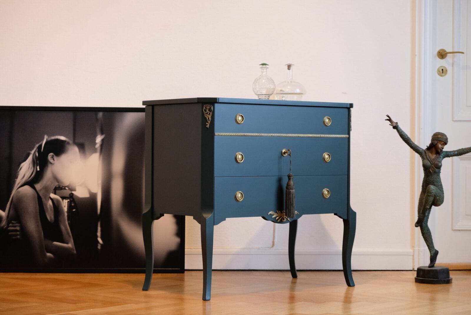 SÅLD - GUSTAVIANSK BYRÅ - STUDIO GREEN
