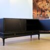 sideboard_1000.1 Sideboard Art Deco i svart matt med guldramar.