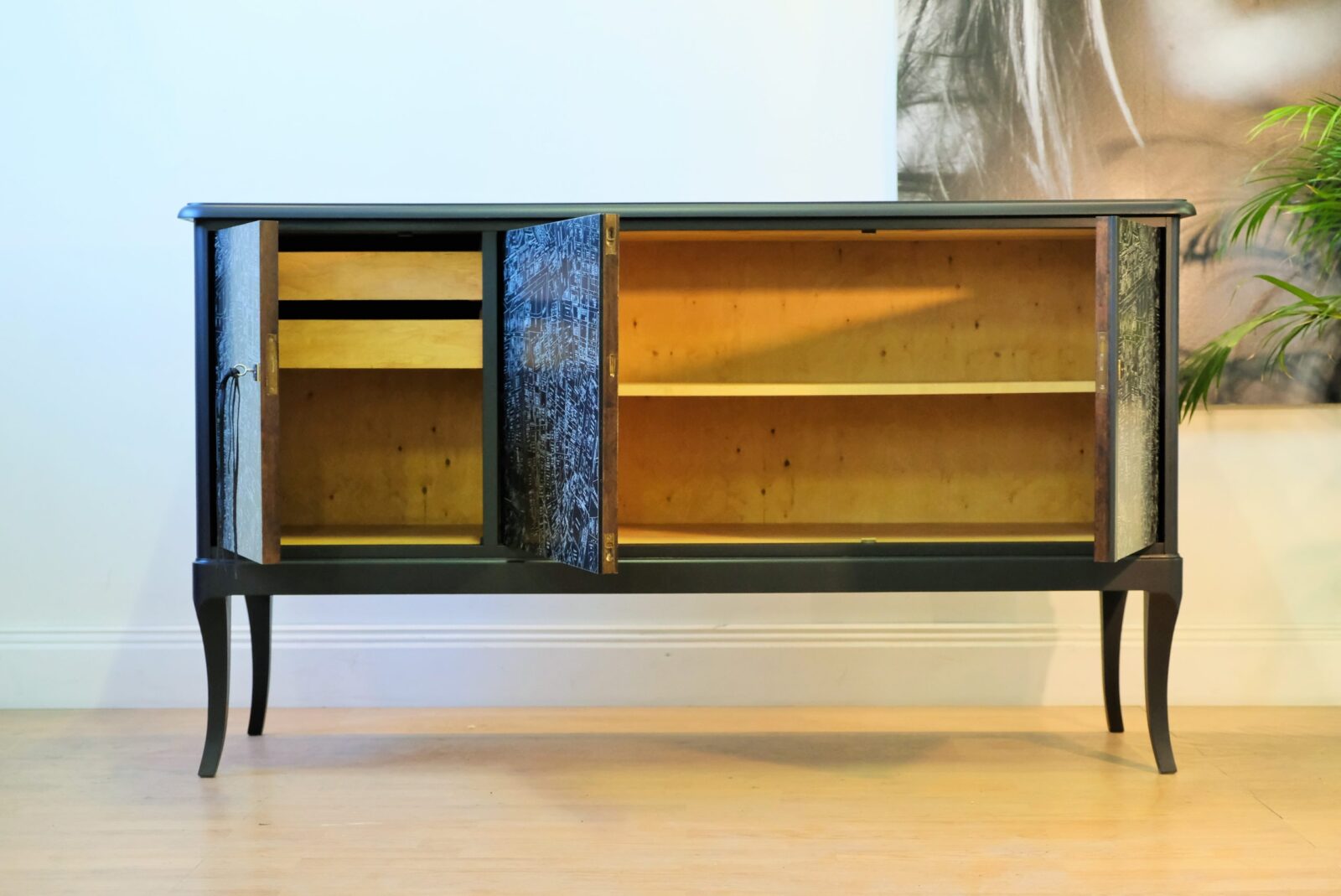 till-salu-sideboard-mint-condition-tribeca-pattern.3 SÅLT - SIDEBOARD - TRIBECA
