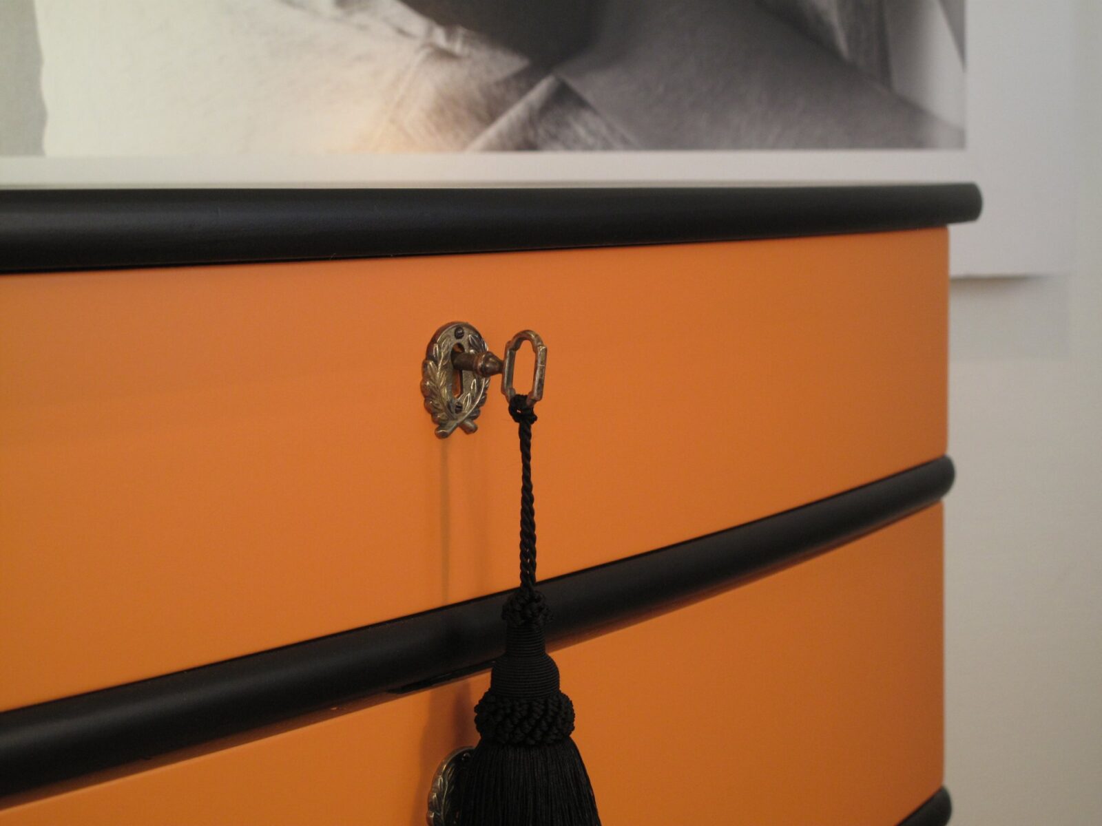 byra-206.3_f SÅLT - ART DECO - SVART & HERMÉS-ORANGE - LIKNANDE KAN BESTÄLLAS