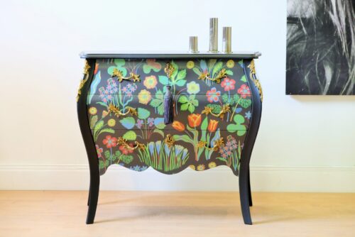 byra-555.1_f Såld - Rokoko Vs. Josef Frank - Likadan kan beställas