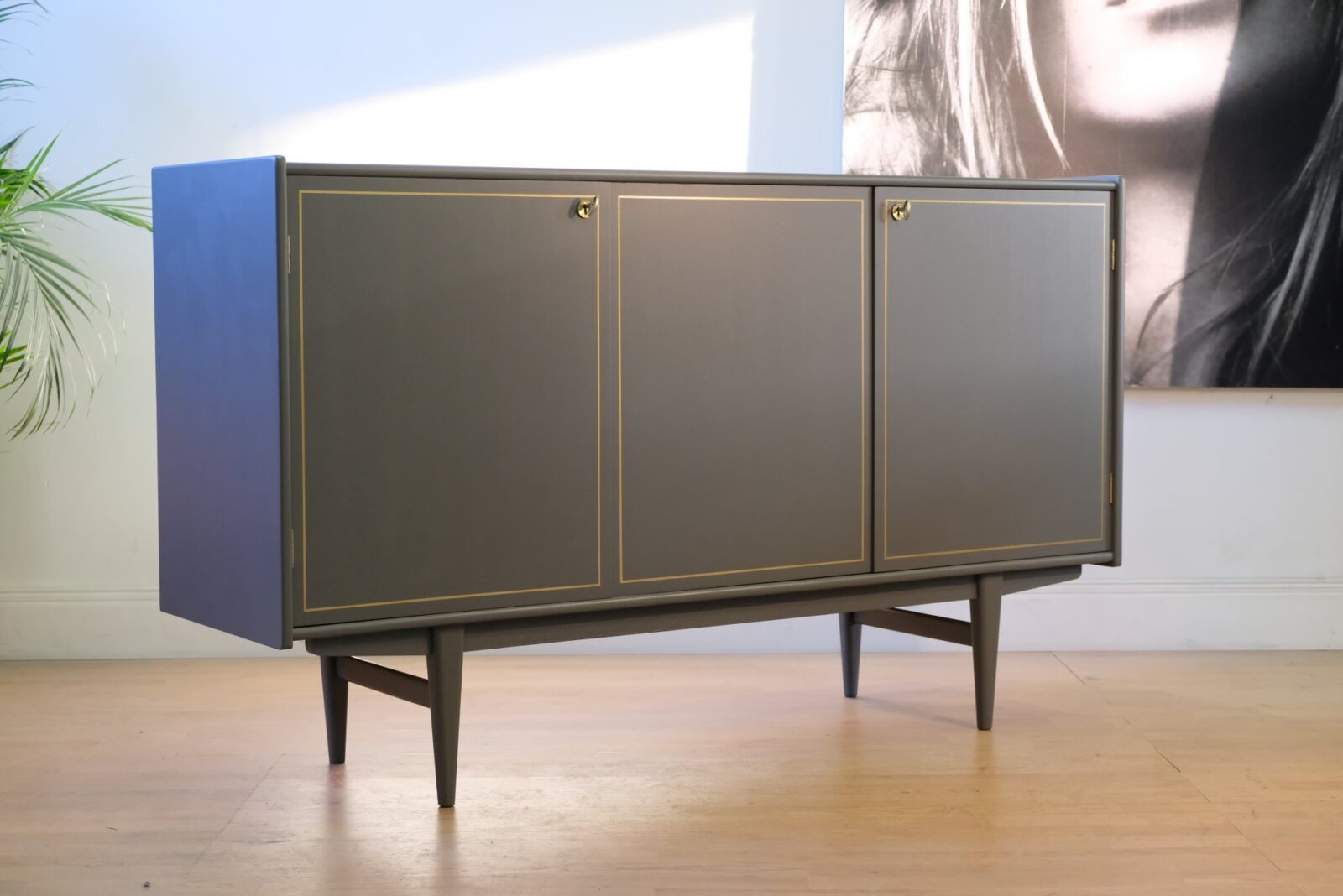 sideboard-255_f Sålt - Sideboard - Liknande kan beställas