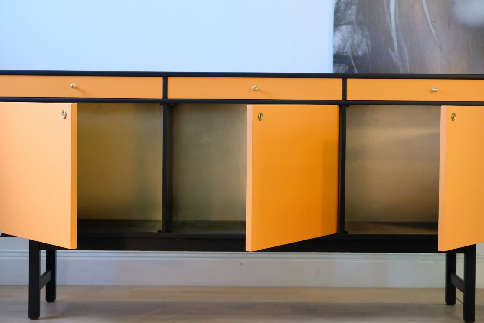 SÅLD - SIDEBOARD - CA 1960 - HERMÉS - LIKNANDE KAN BESTÄLLAS