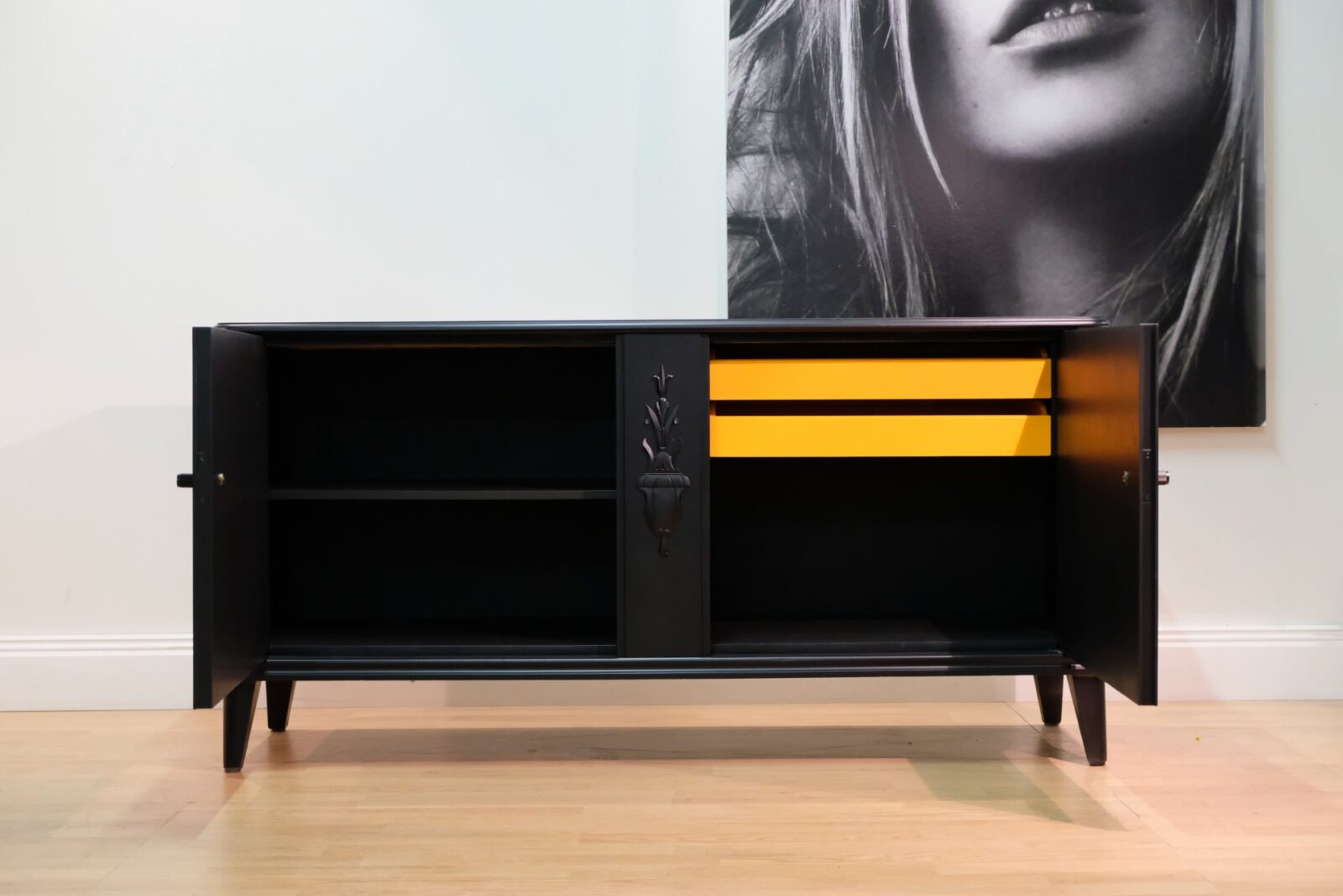 sideboard-ca-1930-matt-svar.1_f SÅLT - SIDEBOARD CA 1930 - PIANO BLACK - LIKNANDE KAN BESTÄLLAS